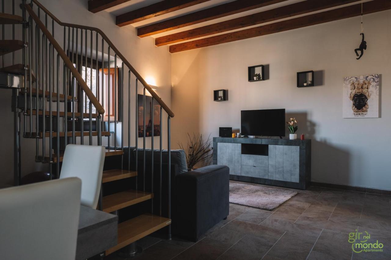 Giro Nel Mondo Apartments Κατάνια Εξωτερικό φωτογραφία