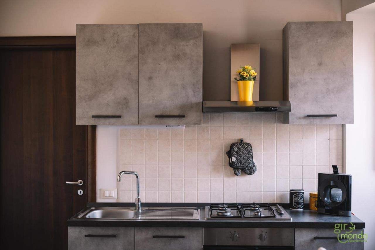 Giro Nel Mondo Apartments Κατάνια Εξωτερικό φωτογραφία