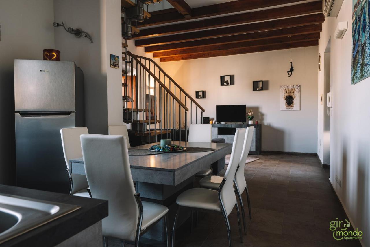 Giro Nel Mondo Apartments Κατάνια Εξωτερικό φωτογραφία